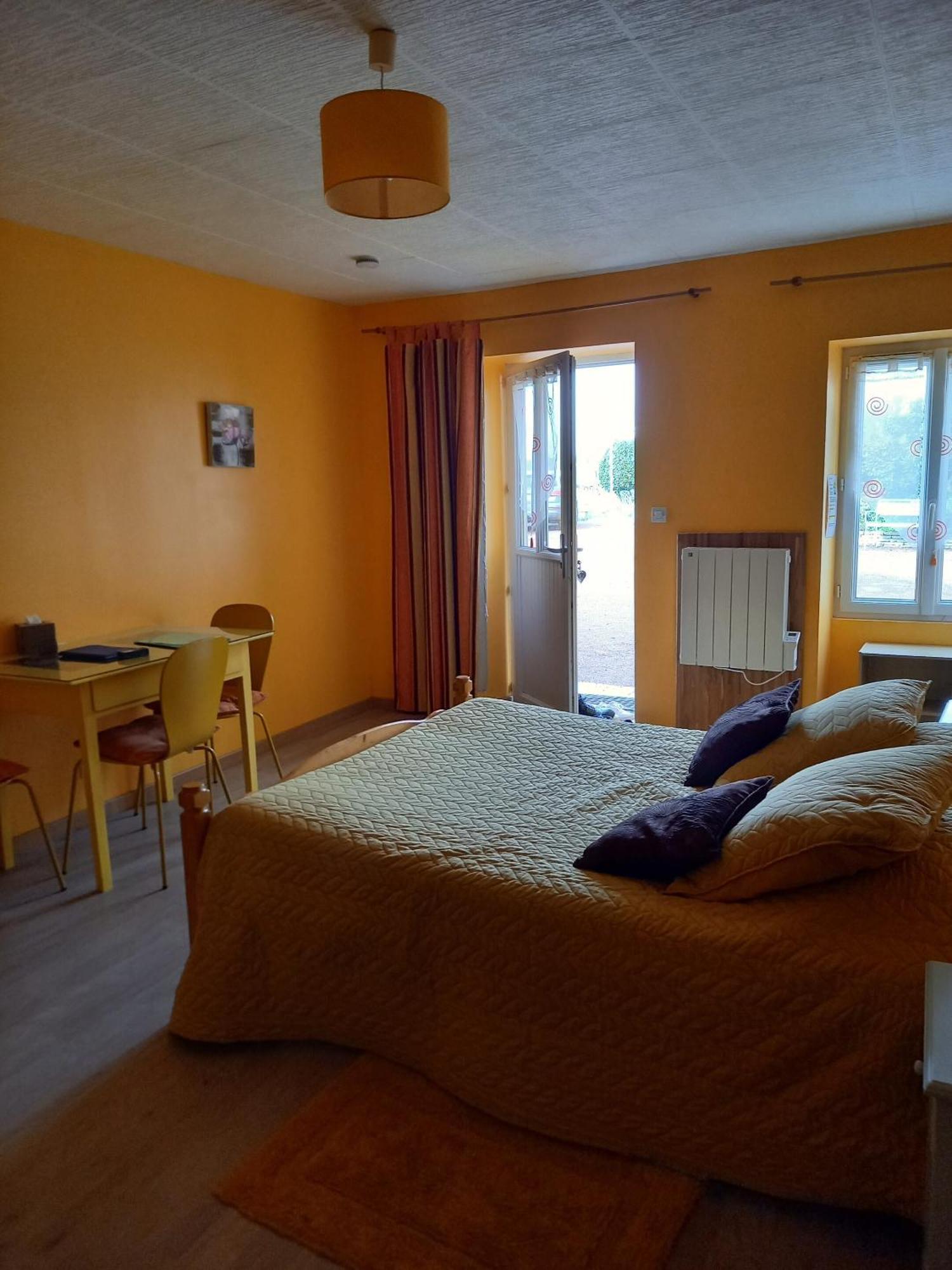 Le Logis Du Livier Saint-Georges-sur-Layon Quarto foto
